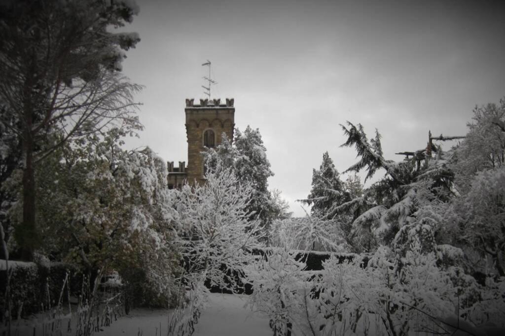Casa La Torre Un Castello Alle Porte Di Firenze ภายนอก รูปภาพ