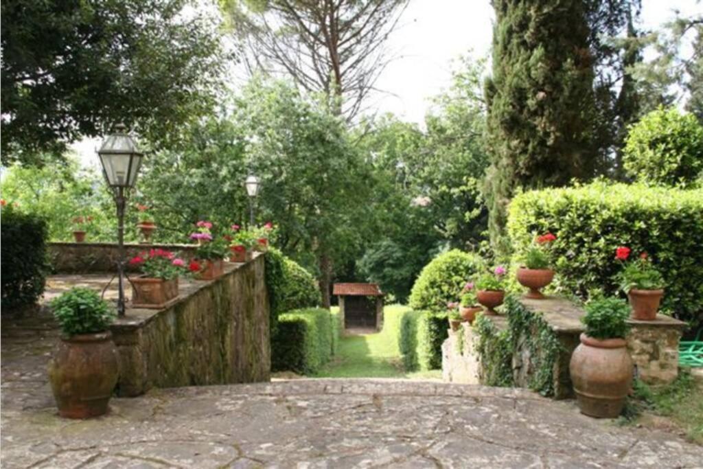 Casa La Torre Un Castello Alle Porte Di Firenze ภายนอก รูปภาพ