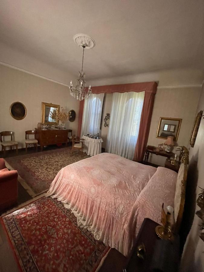 Casa La Torre Un Castello Alle Porte Di Firenze ภายนอก รูปภาพ