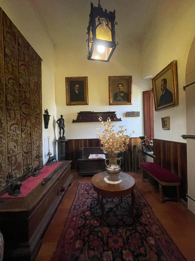 Casa La Torre Un Castello Alle Porte Di Firenze ภายนอก รูปภาพ