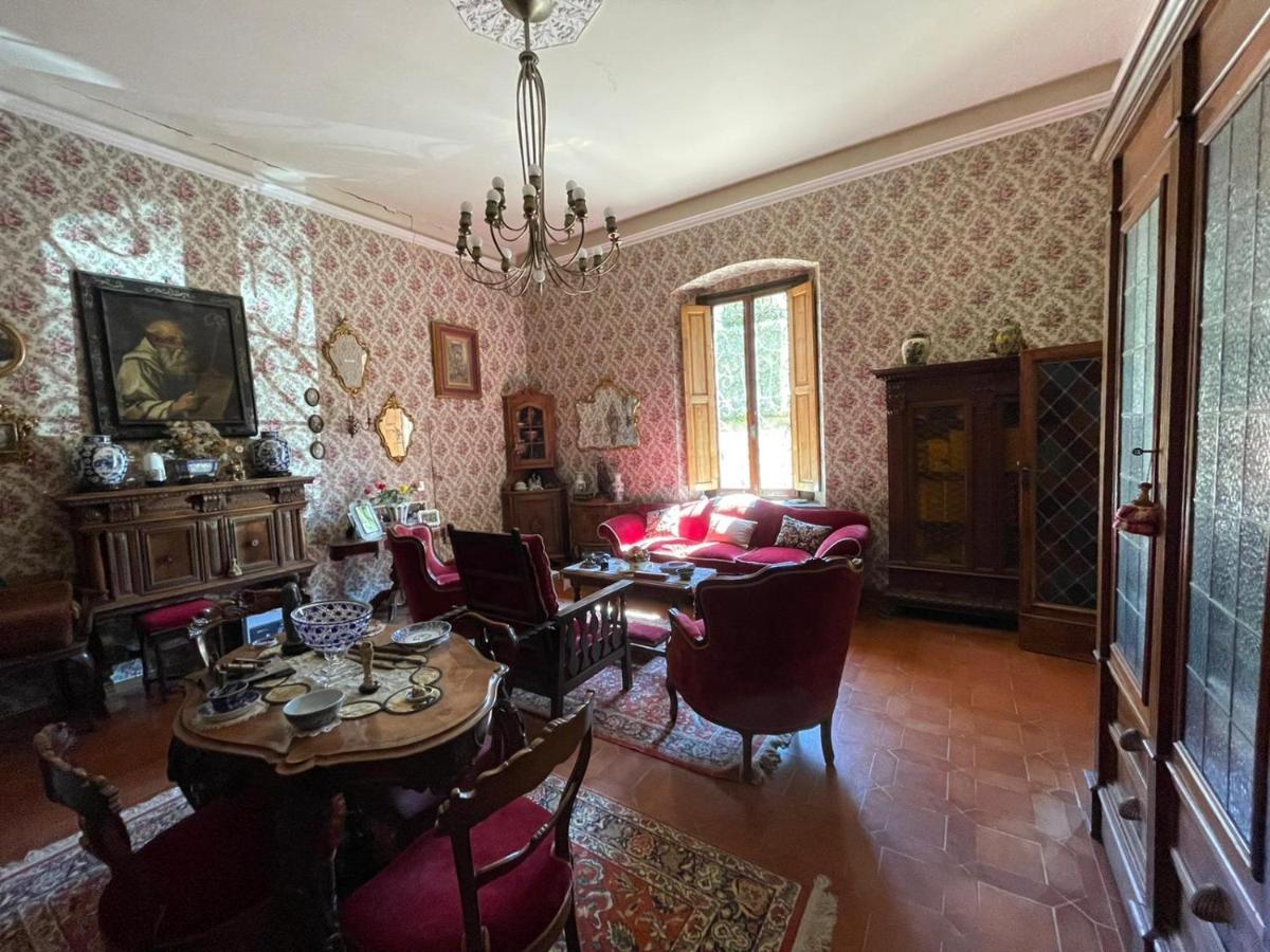 Casa La Torre Un Castello Alle Porte Di Firenze ภายนอก รูปภาพ